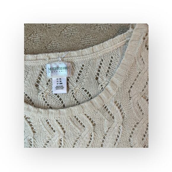 Women’s Maternity Short Sleeve Tunic Sweater - Picture 2 of 3